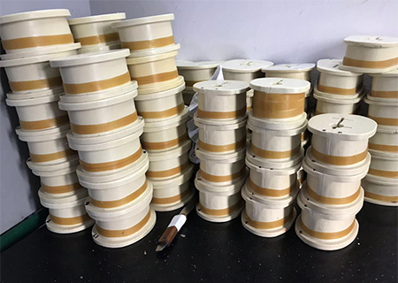 硅膠灌模出現(xiàn)冒泡，啥情況